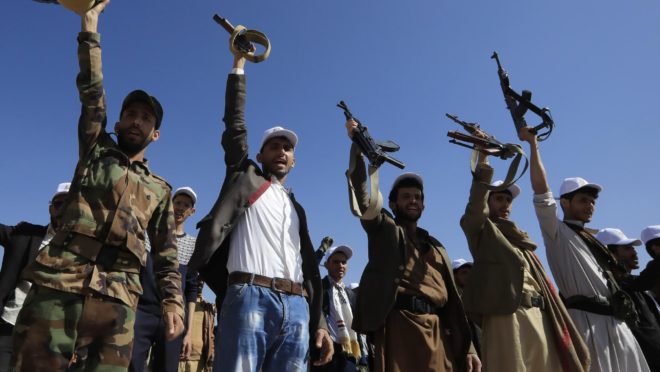 Houthis prometem usar “armas submarinas” em ataques no Mar Vermelho