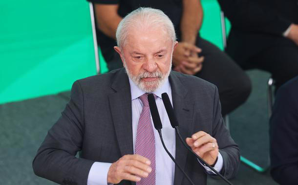 🇧🇷 Lula Sanciona Lei que Proíbe Linguagem Neutra na Administração Pública Federal